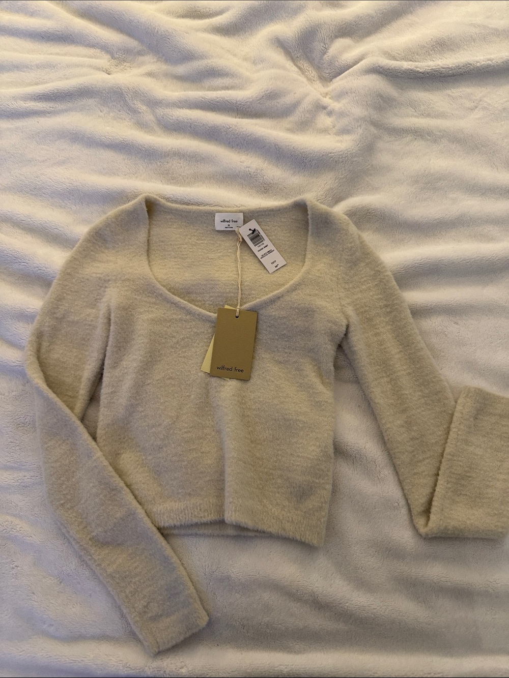 NWT Aritzia Wilfred Scoop-Neck Cropped Sweater in Light Beige